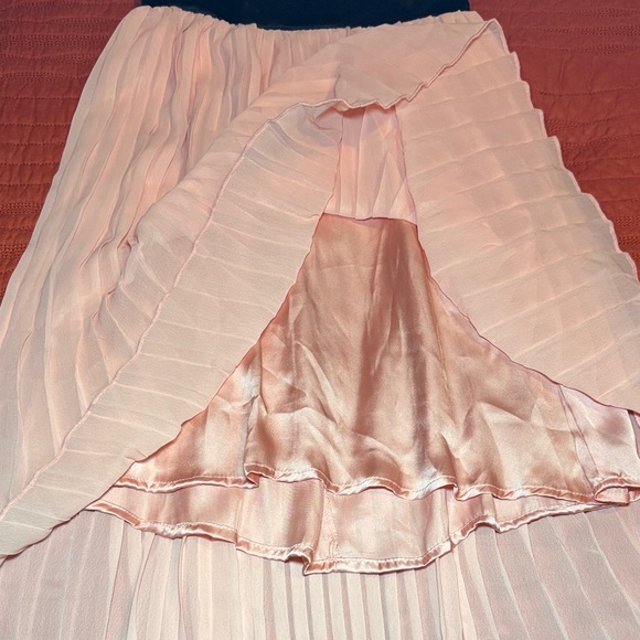 Material Girl Flirty Black and Pink Strapless Dress - Picture 4 of 9